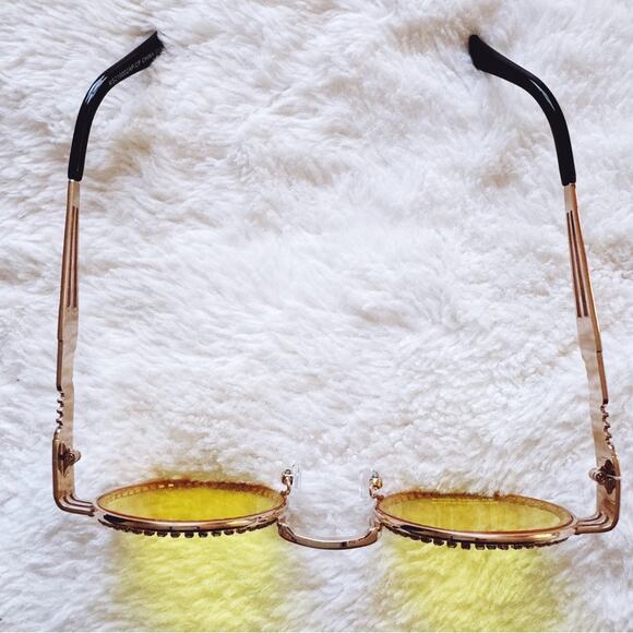 Kate Clear Yellow Round Sunglasses - Picture 5 of 14